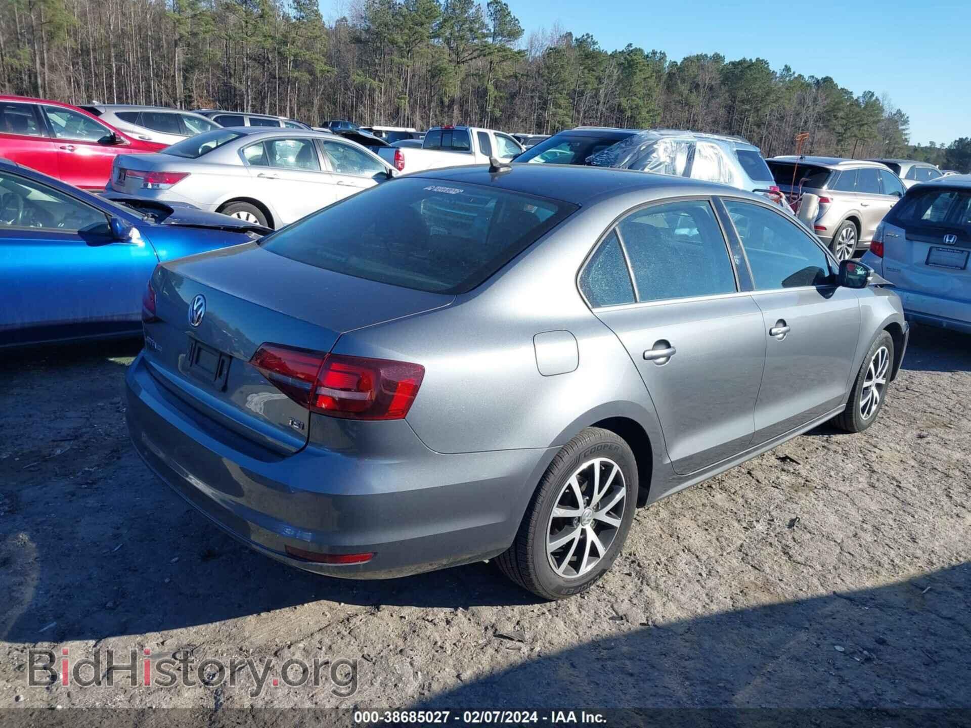 2017 VOLKSWAGEN JETTA - VIN: 3VWDB7AJ5HM281164 - Фото 4