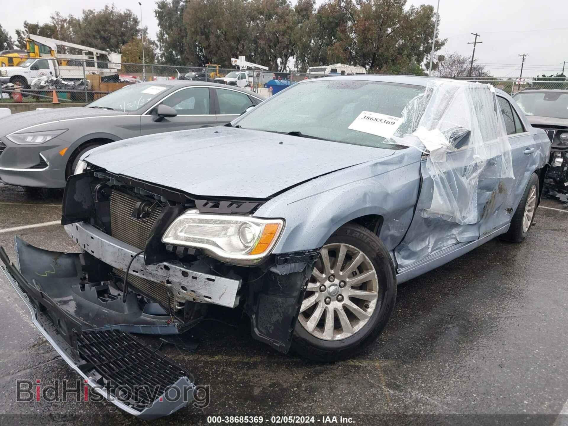 2012 CHRYSLER 300 - VIN: 2C3CCAAG5CH166539 - Photo 2