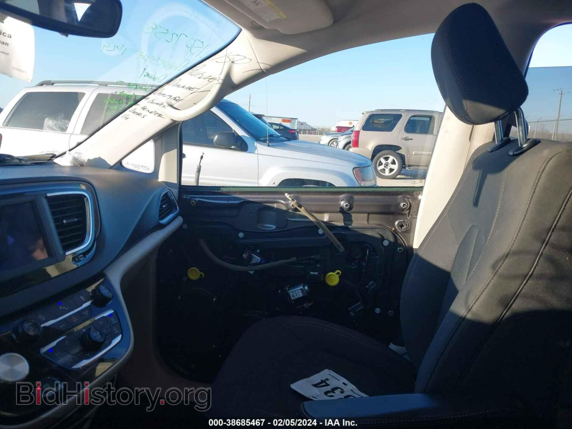 2018 CHRYSLER PACIFICA - VIN: 2C4RC1FG3JR227862 - Фото 5