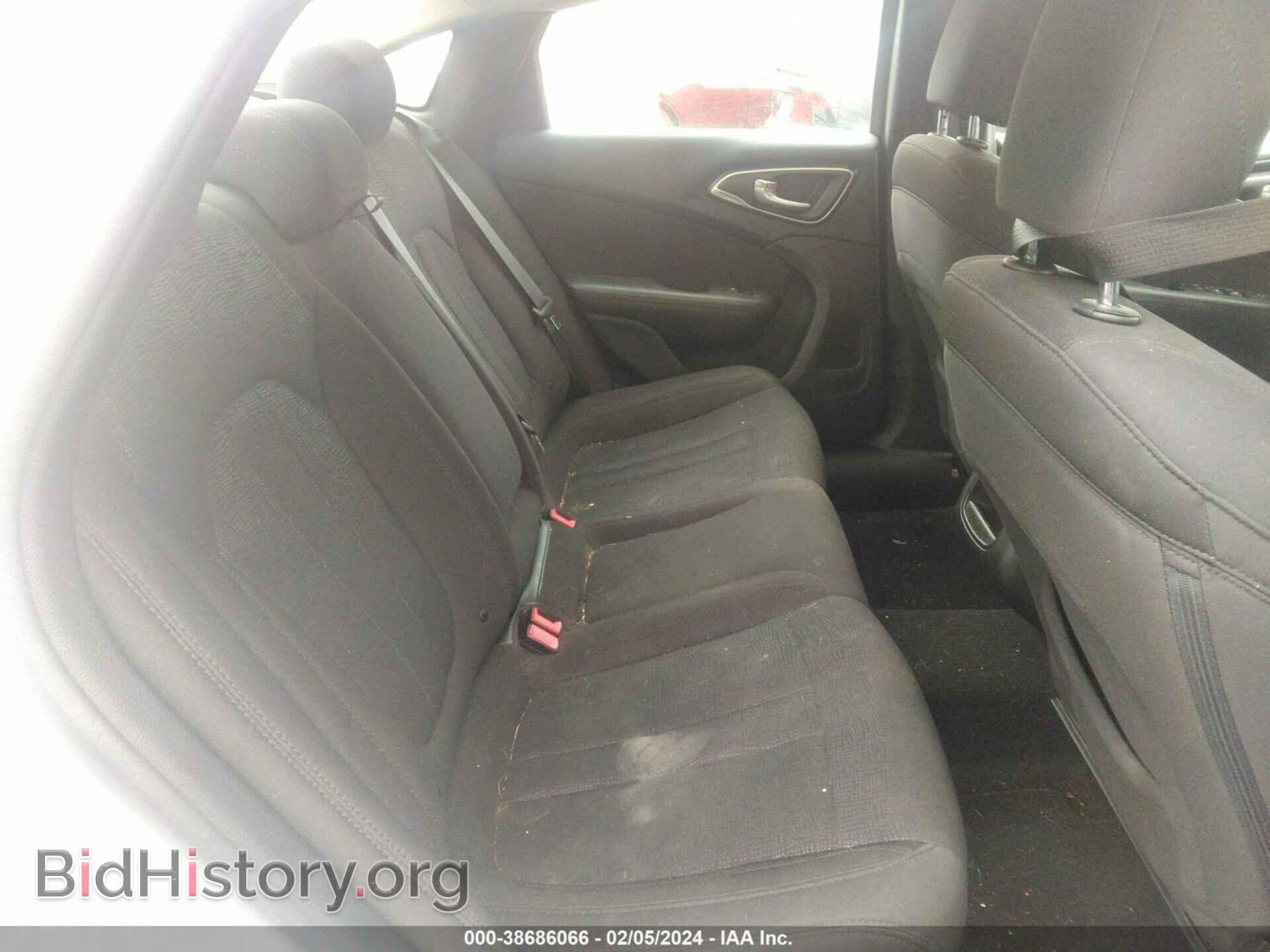 2015 CHRYSLER 200 - VIN: 1C3CCCAB2FN684605 - Фото 8