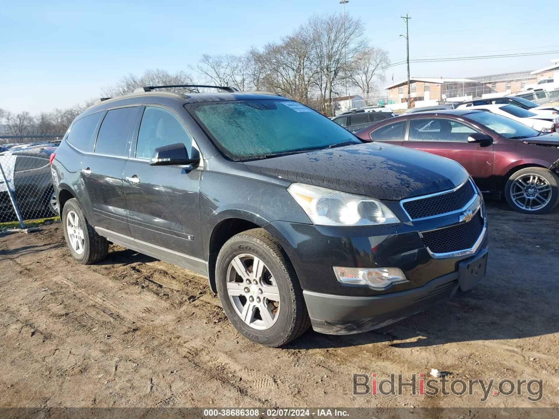 Photo 1GNLVFED7AS131842 - CHEVROLET TRAVERSE 2010