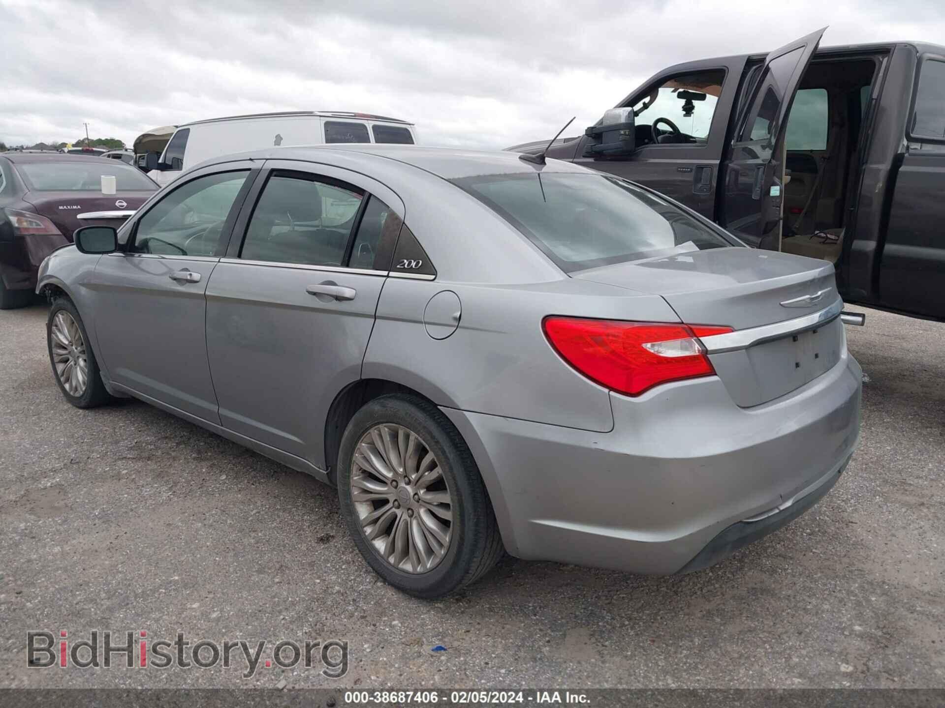 2013 CHRYSLER 200 - VIN: 1C3CCBAB2DN671134 - Фото 3