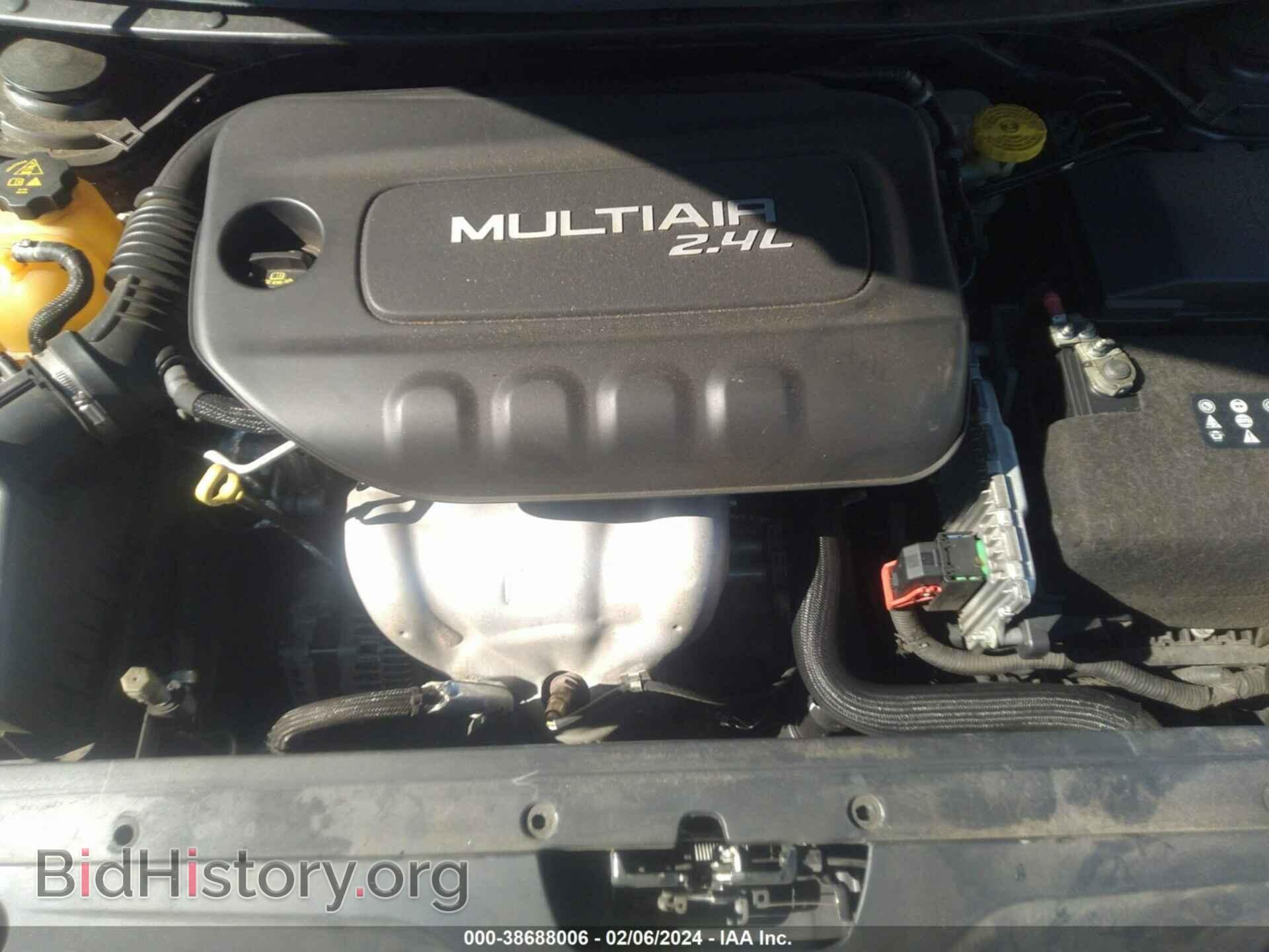 2015 CHRYSLER 200 - VIN: 1C3CCCAB6FN720103 - Фото 10