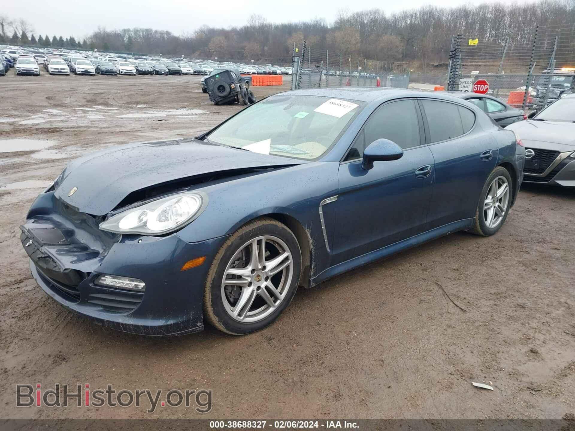 2011 PORSCHE PANAMERA - VIN: WP0AA2A77BL012818 - Фото 2