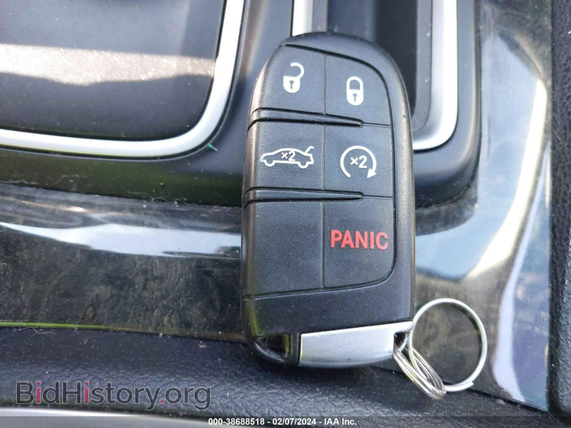 2016 CHRYSLER 300C - VIN: 2C3CCAEG6GH348735 - Фото 11
