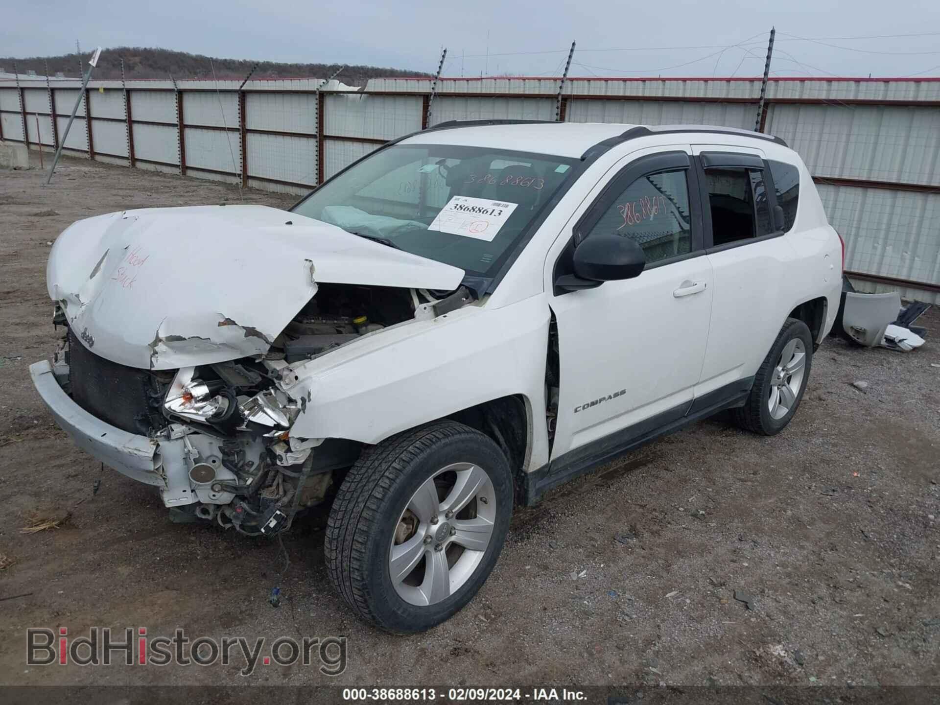 2011 JEEP COMPASS - VIN: 1J4NF1FB0BD240271 - Фото 2