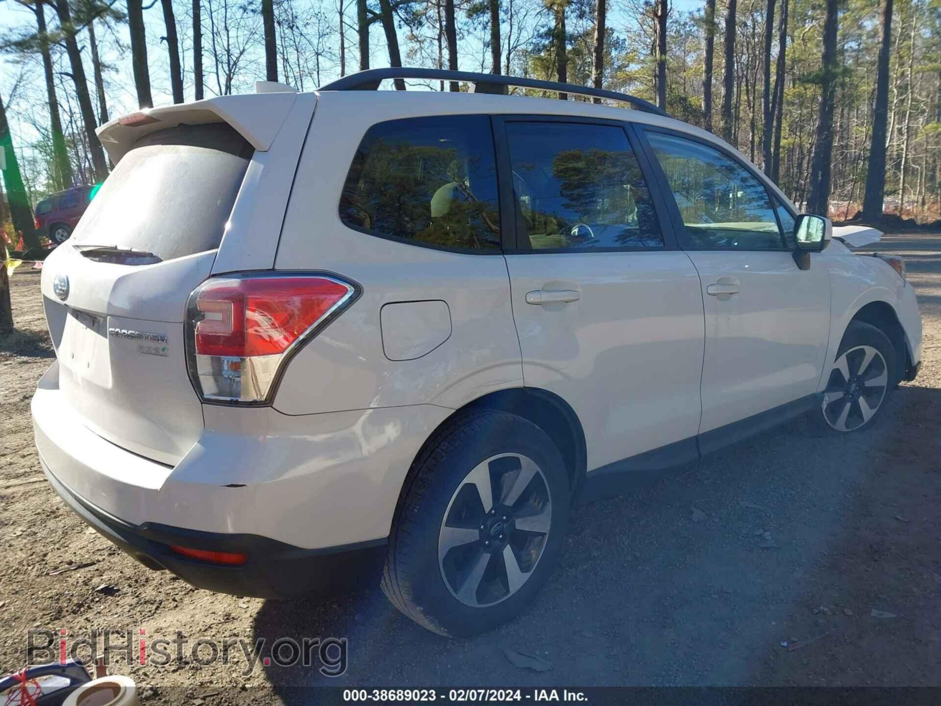 2017 SUBARU FORESTER - VIN: JF2SJAGC8HH582696 - Фото 4