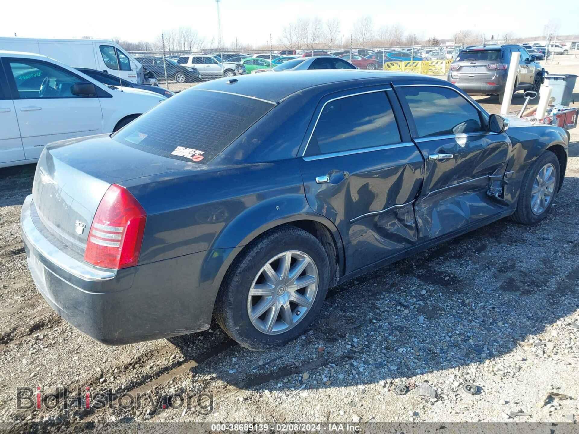 2007 CHRYSLER 300C - VIN: 2C3KA63H27H684554 - Фото 4