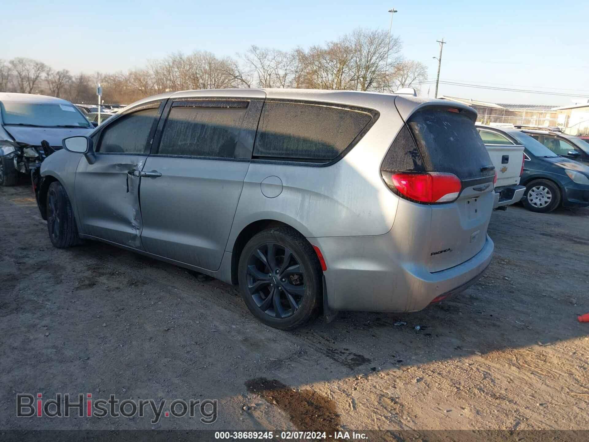 2020 CHRYSLER PACIFICA - VIN: 2C4RC1FG9LR223821 - Фото 3