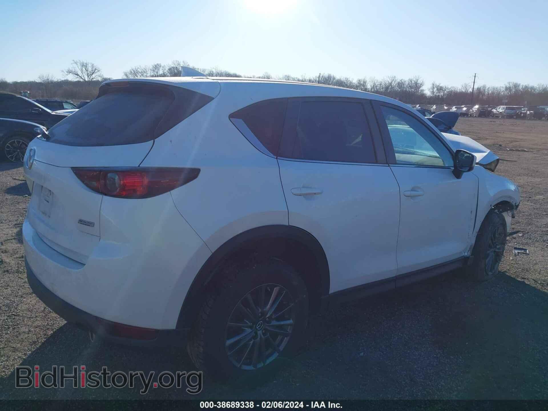 2018 MAZDA CX-5 - VIN: JM3KFBBMXJ0330742 - Фото 4