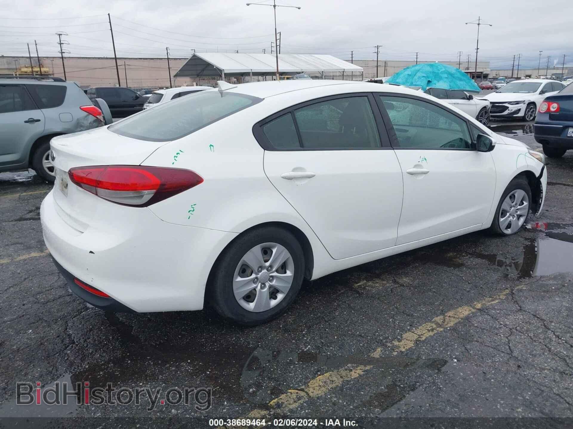 2017 KIA FORTE - VIN: 3KPFK4A78HE050848 - Фото 4
