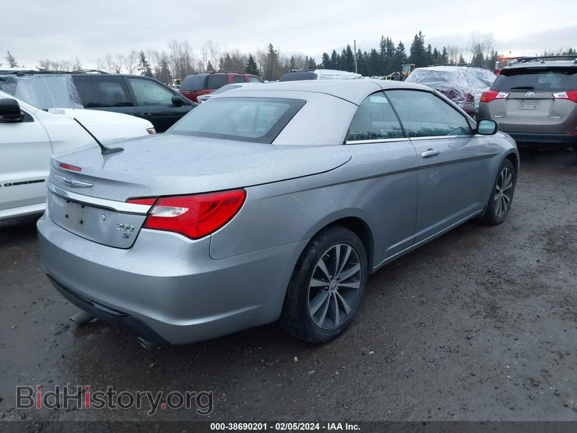 2013 CHRYSLER 200 - VIN: 1C3BCBGG1DN674461 - Photo 4