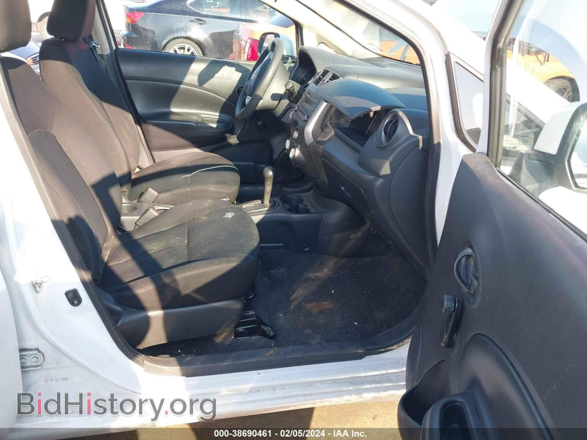 2014 NISSAN VERSA NOTE - VIN: 3N1CE2CP1EL423332 - Фото 5