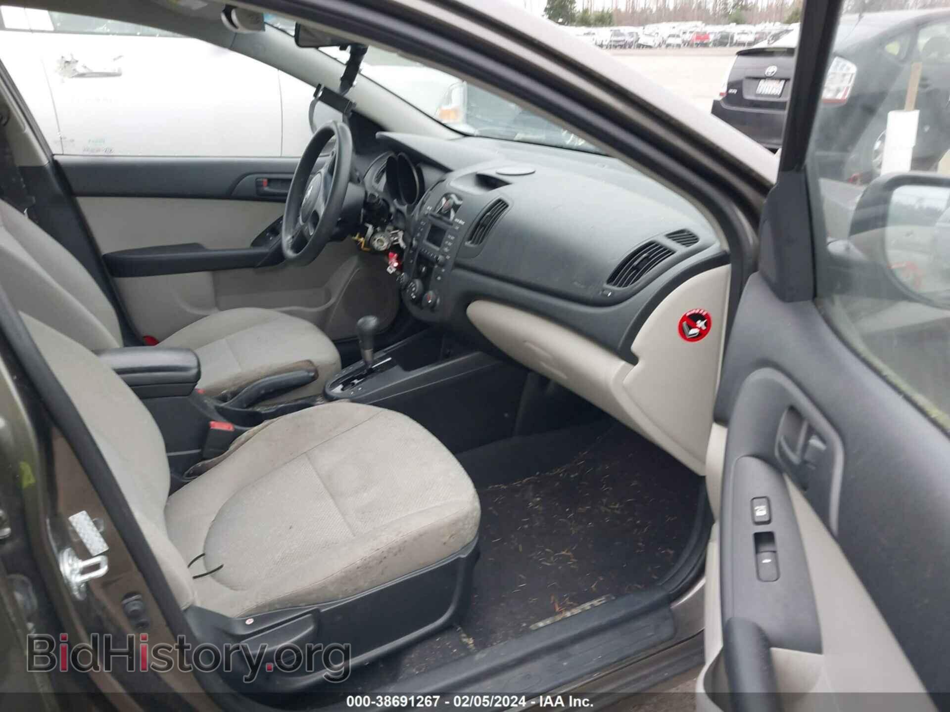 2010 KIA FORTE - VIN: KNAFU4A29A5064724 - Фото 5