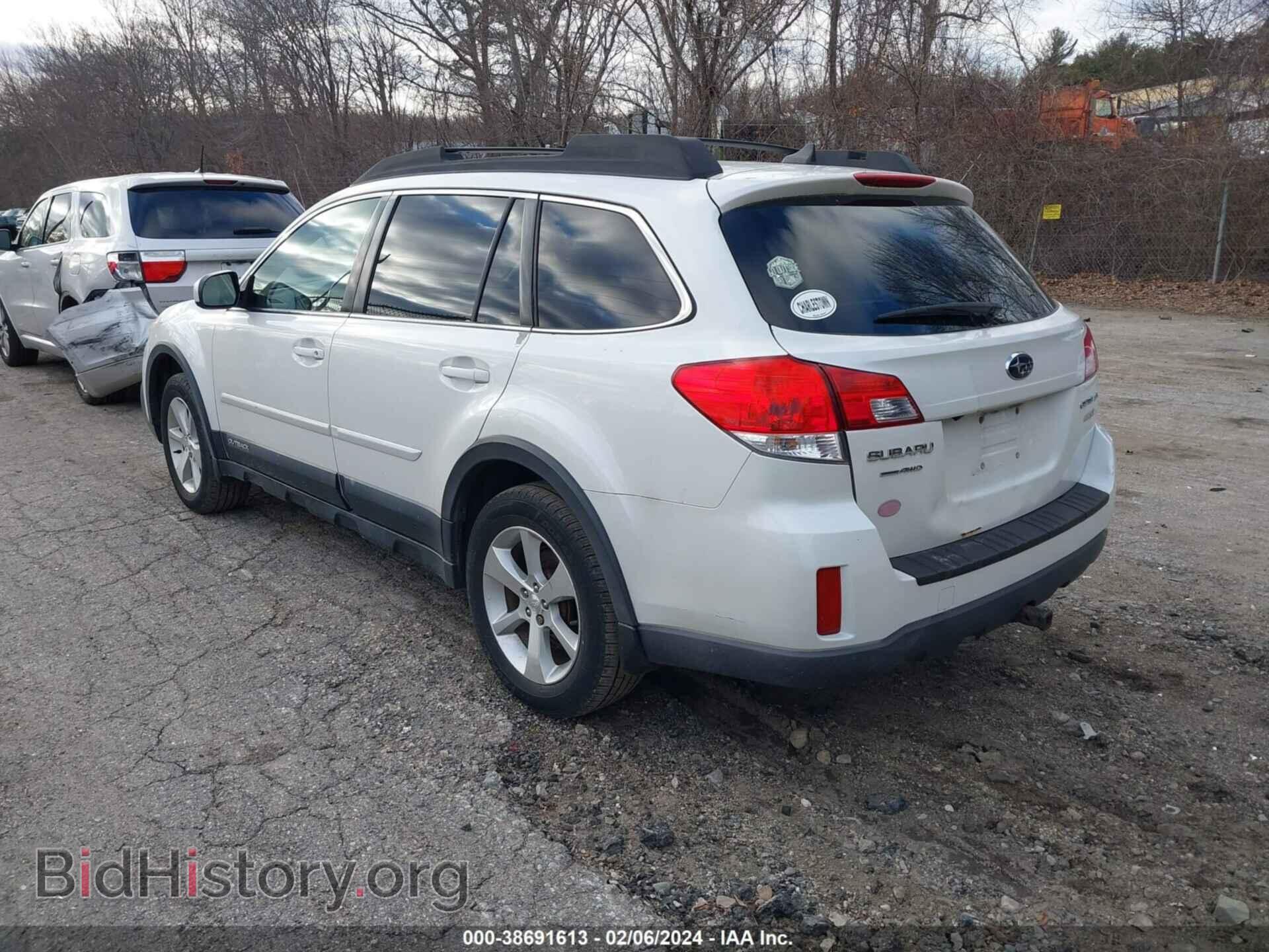 2013 SUBARU OUTBACK - VIN: 4S4BRBKC3D3215650 - Фото 3