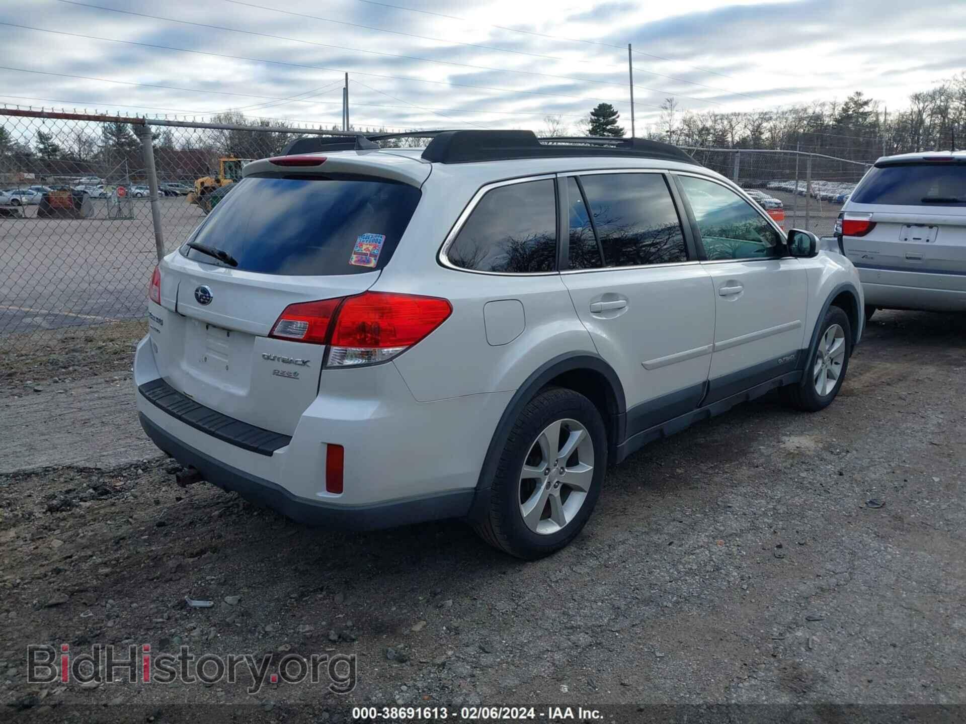2013 SUBARU OUTBACK - VIN: 4S4BRBKC3D3215650 - Фото 4
