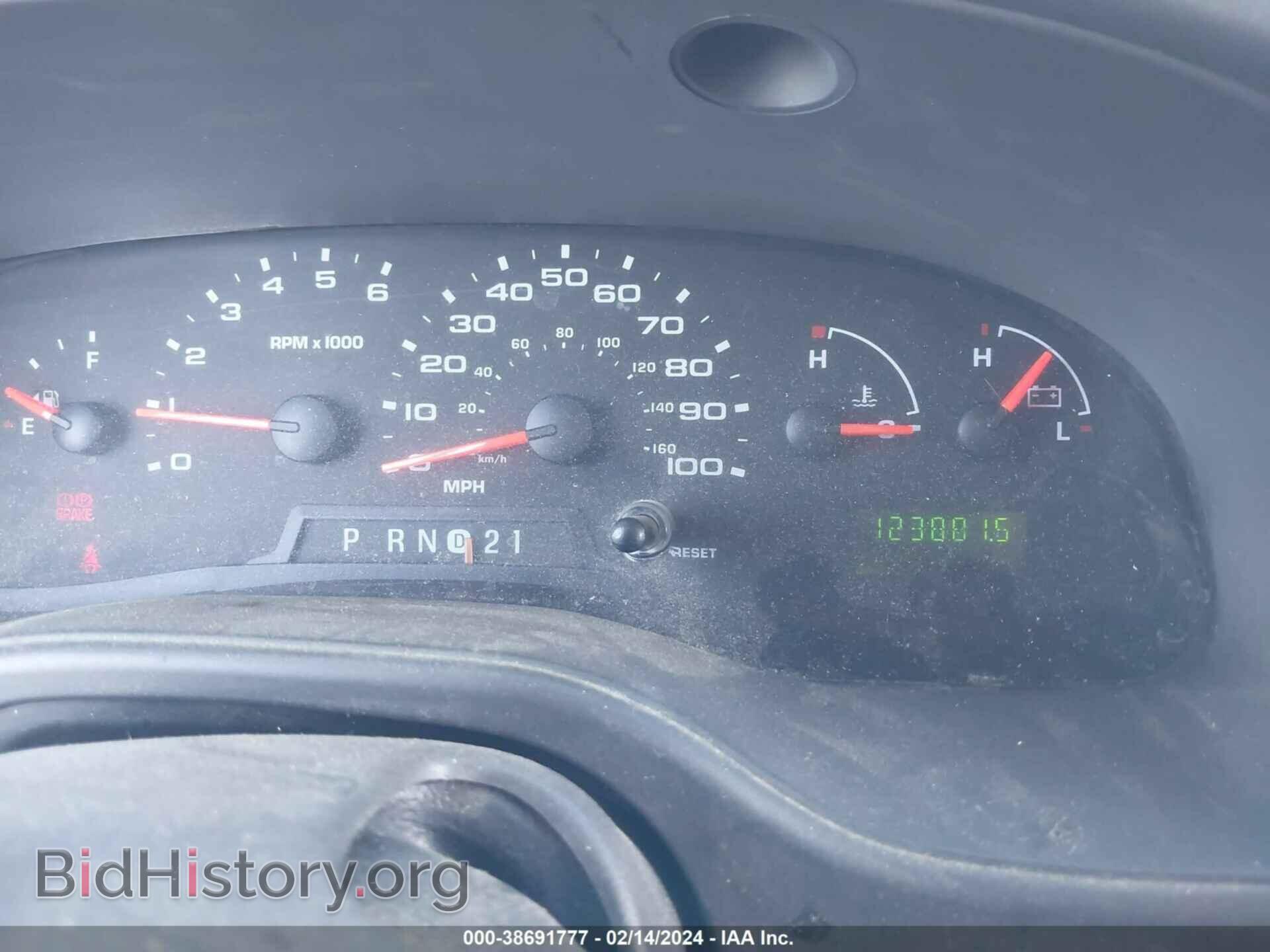 2008 FORD E-250 - VIN: 1FTNE24W18DB08200 - Фото 7