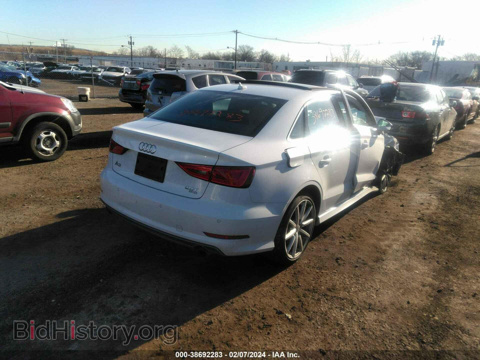 2015 AUDI A3 - VIN: WAUKFGFF9F1010568 - Фото 4