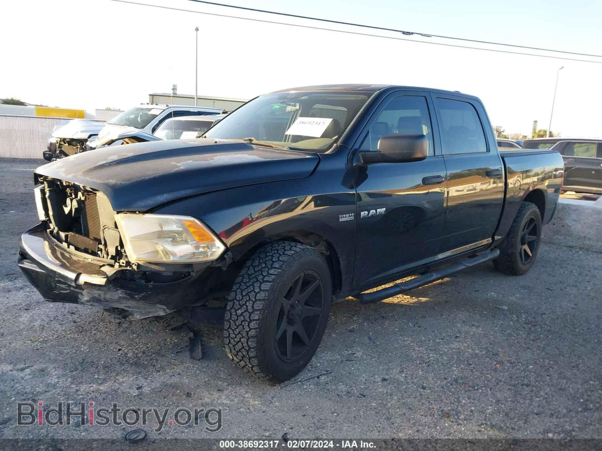 2010 DODGE RAM 1500 - VIN: 1D7RB1CT9AS249695 - Фото 2