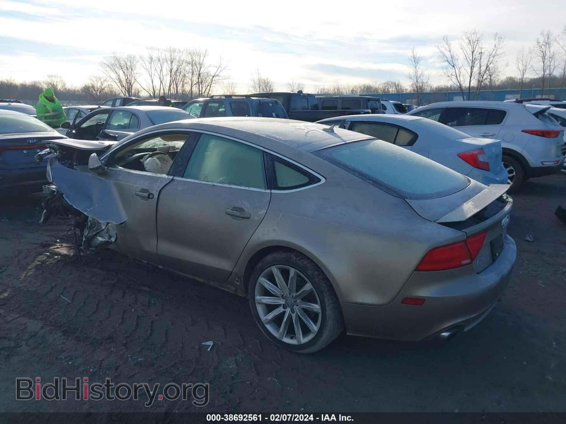 2012 AUDI A7 - VIN: WAUSGAFC1CN019690 - Фото 3