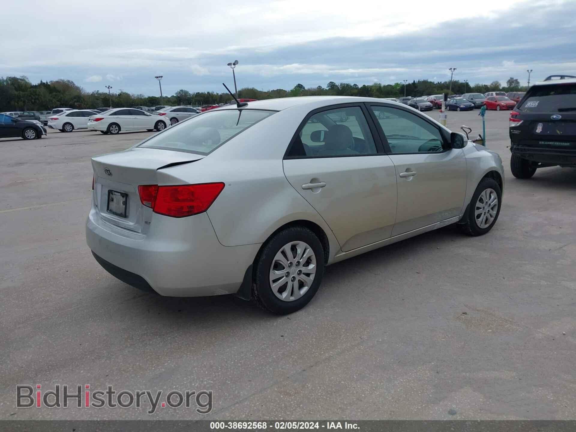 2011 KIA FORTE - VIN: KNAFU4A28B5410182 - Фото 4