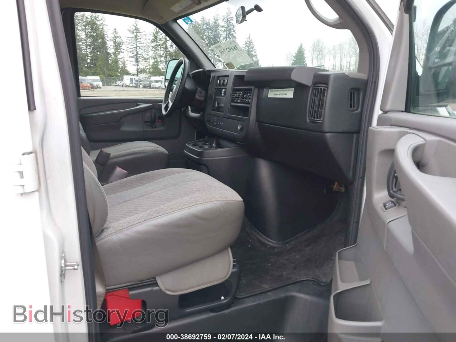 2013 CHEVROLET EXPRESS 2500 - VIN: 1GAWGRFA0D1153223 - Фото 5