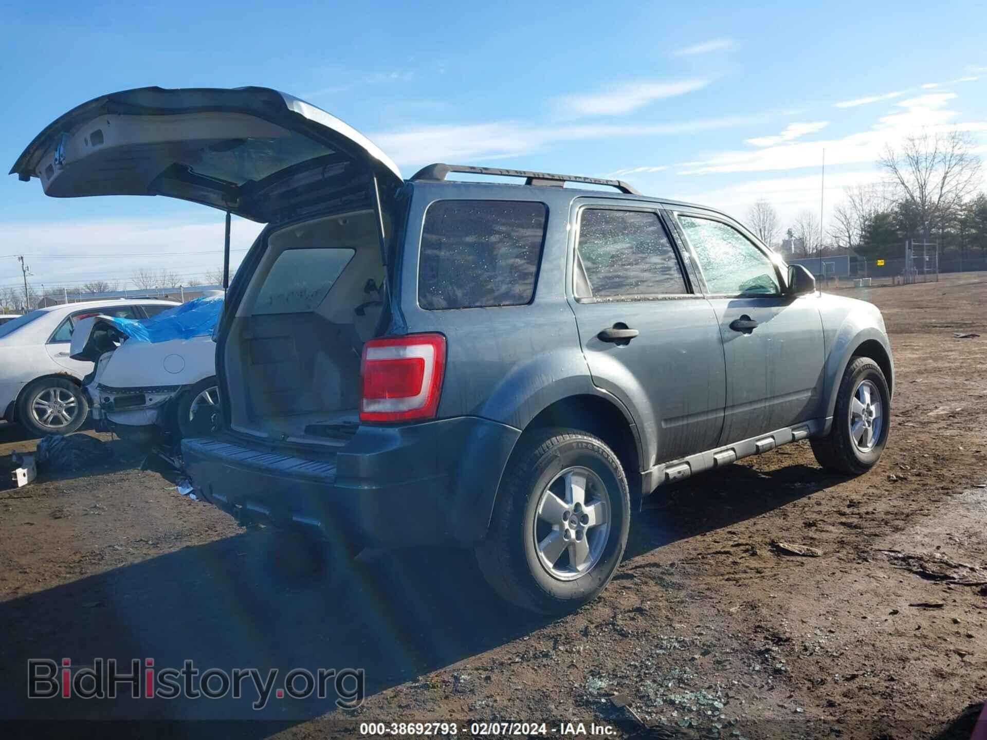 2010 FORD ESCAPE - VIN: 1FMCU9DG5AKC03559 - Фото 4