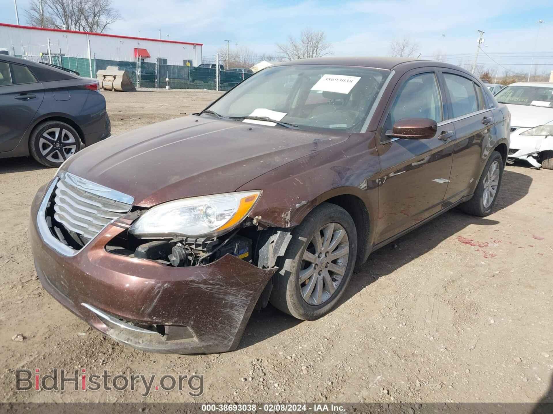 2012 CHRYSLER 200 - VIN: 1C3CCBBB3CN206407 - Фото 2