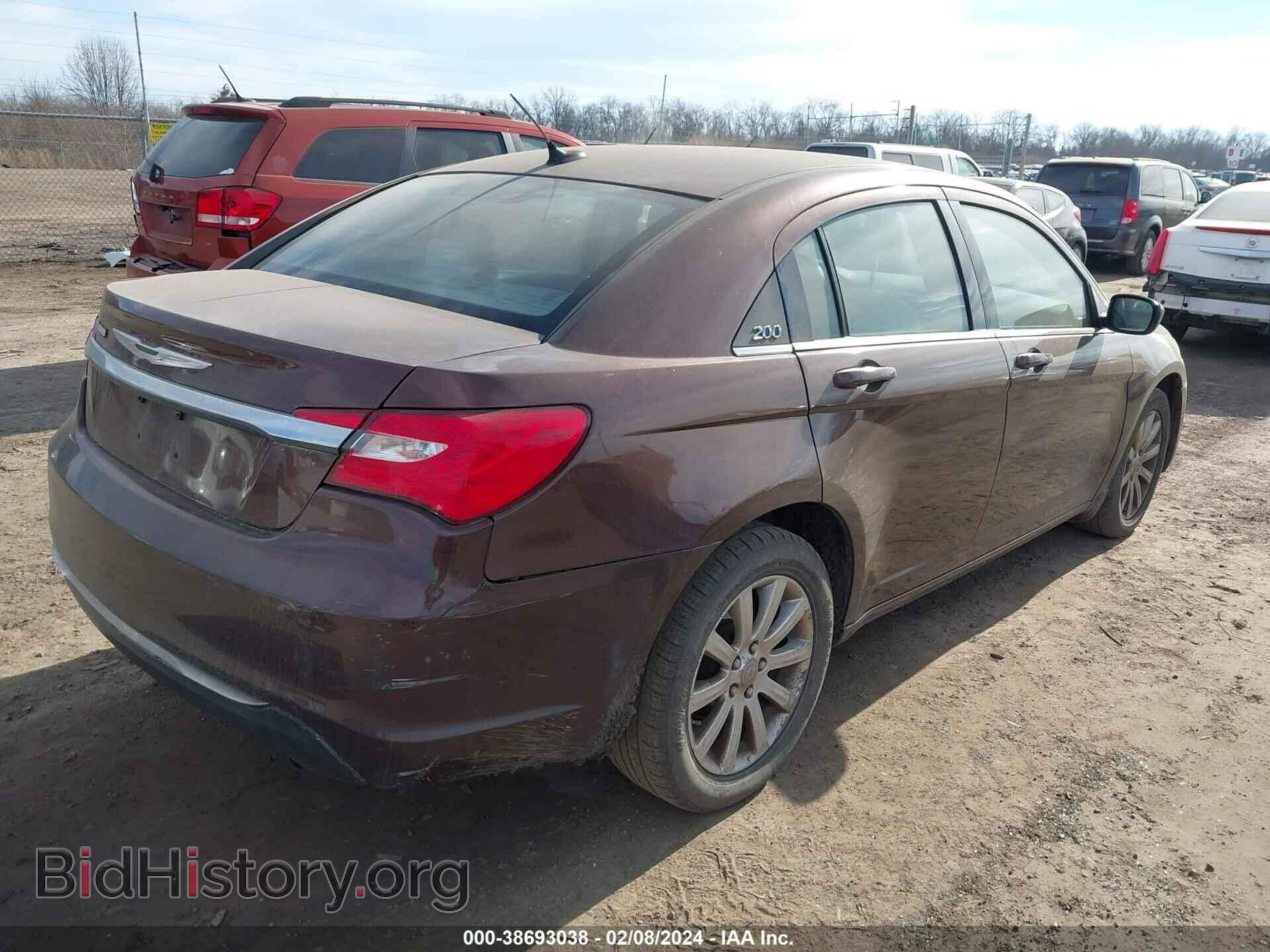 2012 CHRYSLER 200 - VIN: 1C3CCBBB3CN206407 - Фото 4