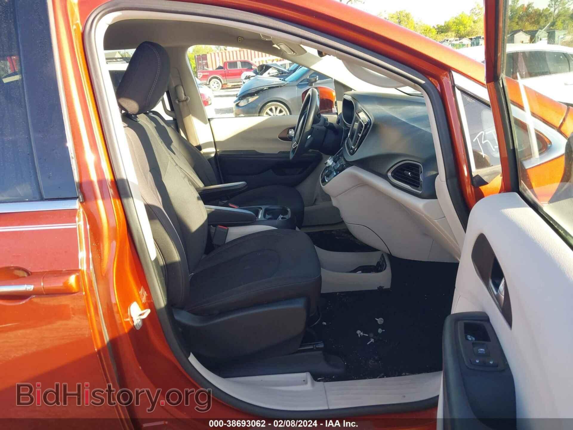 2018 CHRYSLER PACIFICA - VIN: 2C4RC1FG2JR258083 - Photo 5