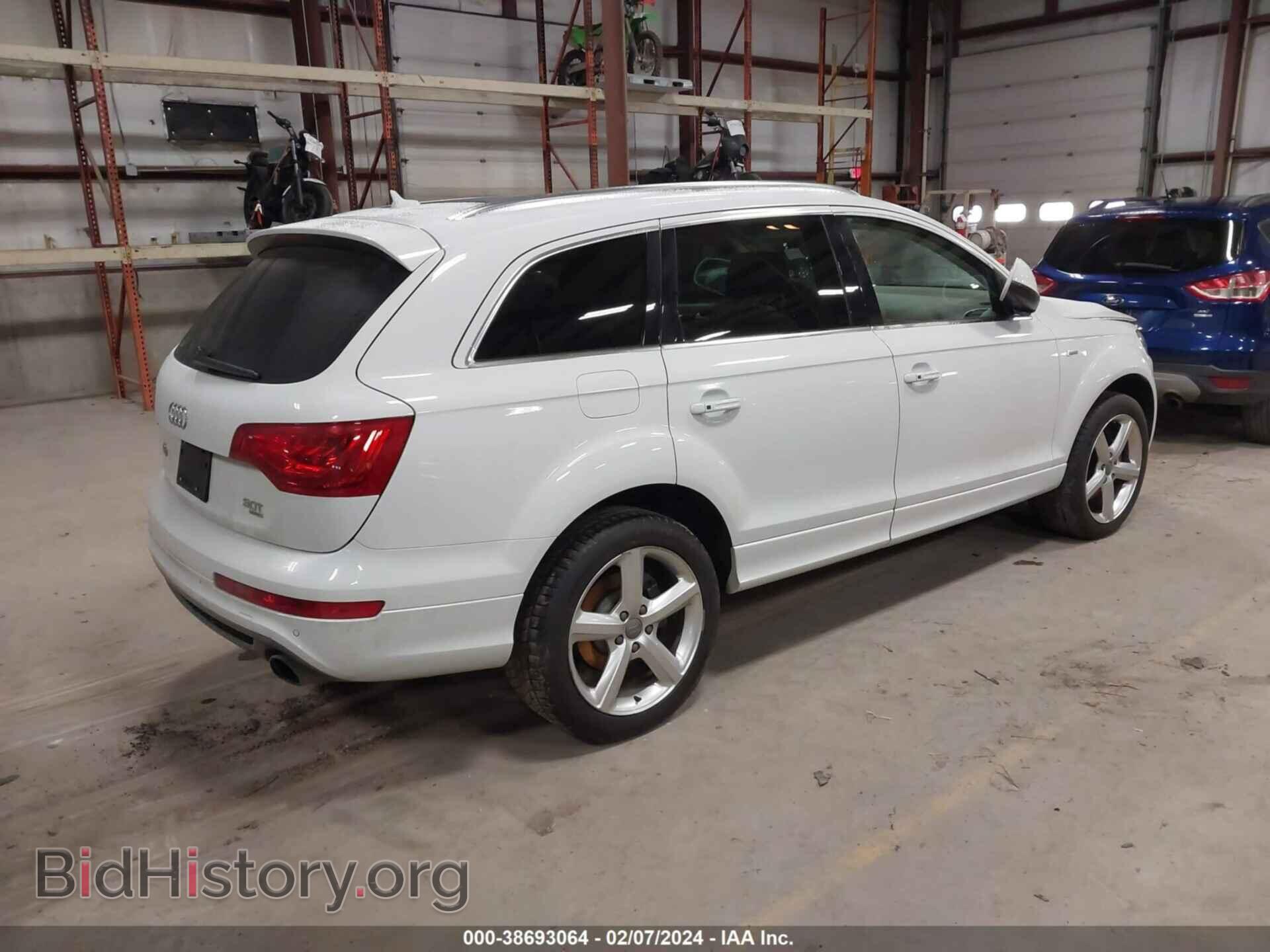 2014 AUDI Q7 - VIN: WA1DGAFE2ED010402 - Фото 4