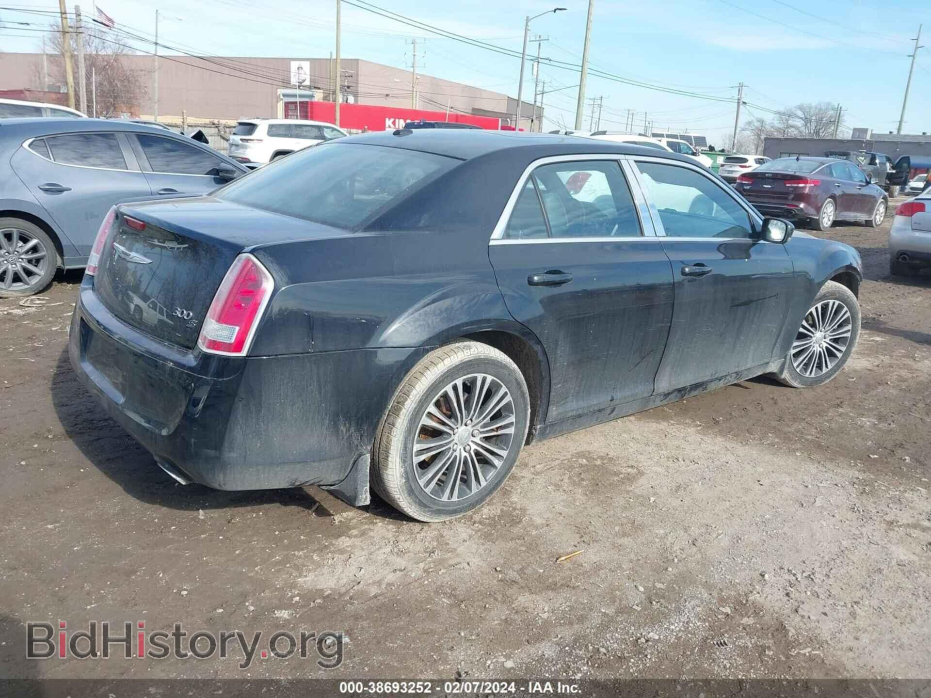 2012 CHRYSLER 300 - VIN: 2C3CCAGG5CH141356 - Photo 4