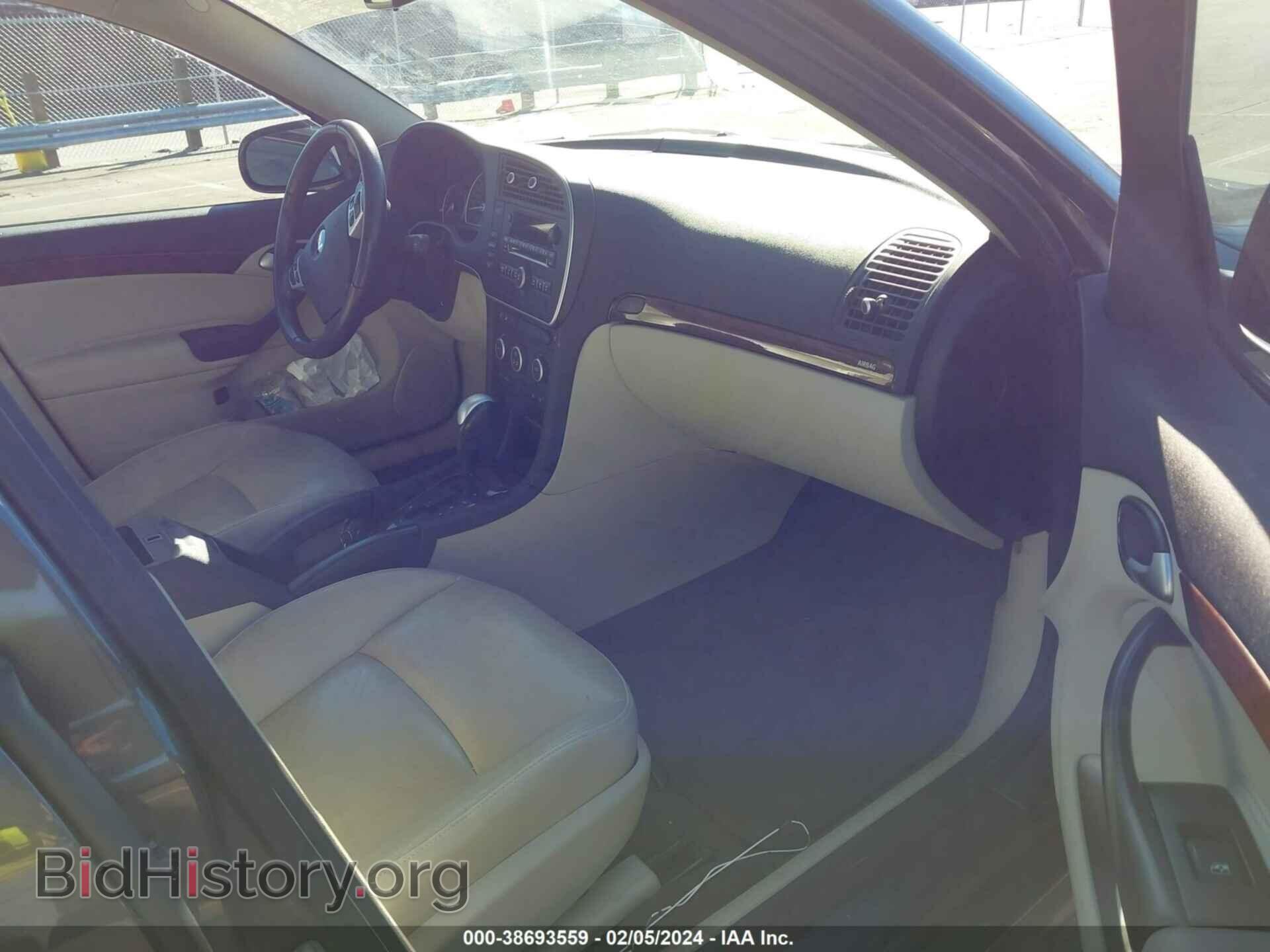 2010 SAAB 9-3 - VIN: YS3FA5CY2A1610377 - Фото 5