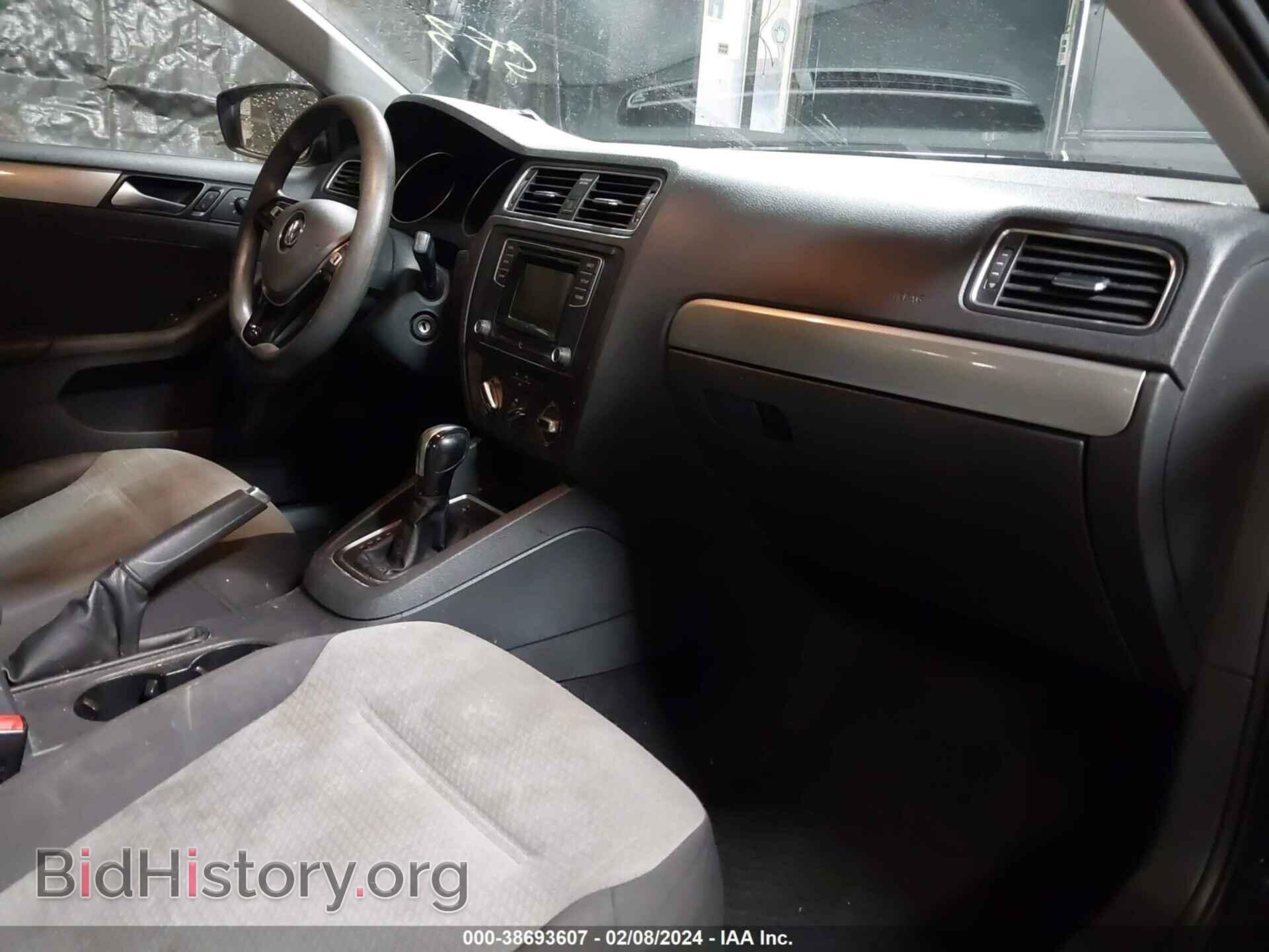 2017 VOLKSWAGEN JETTA - VIN: 3VW2B7AJ1HM302955 - Фото 5