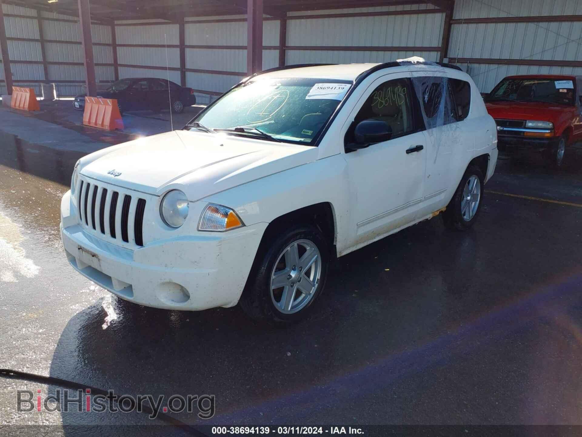 2010 JEEP COMPASS - VIN: 1J4NF1FB2AD623191 - Фото 2
