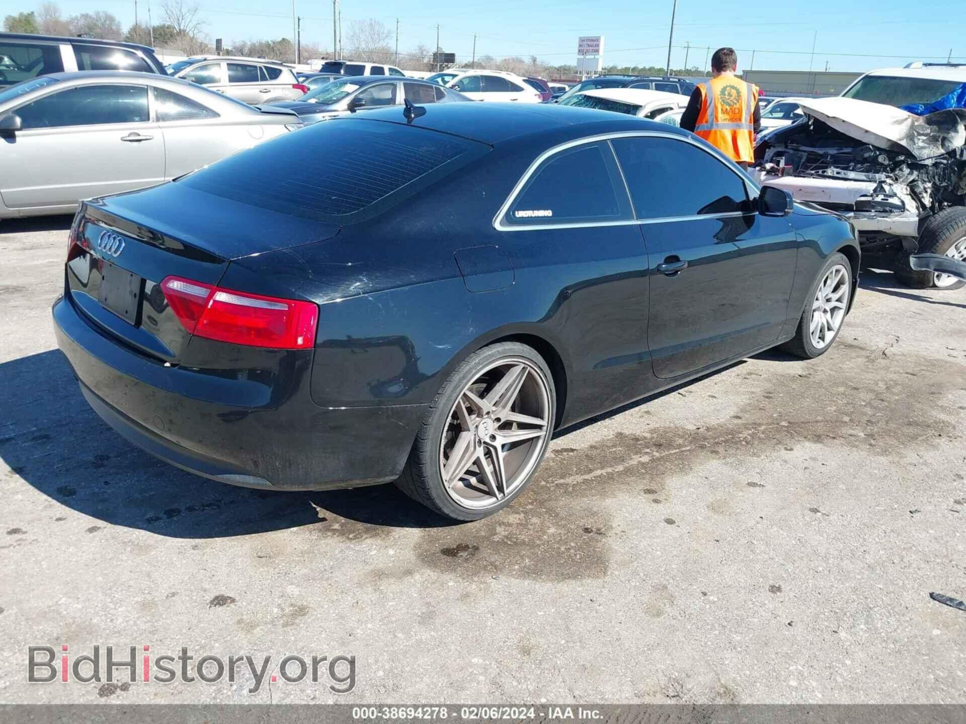 2010 AUDI A5 - VIN: WAUGFAFR5AA022402 - Фото 4