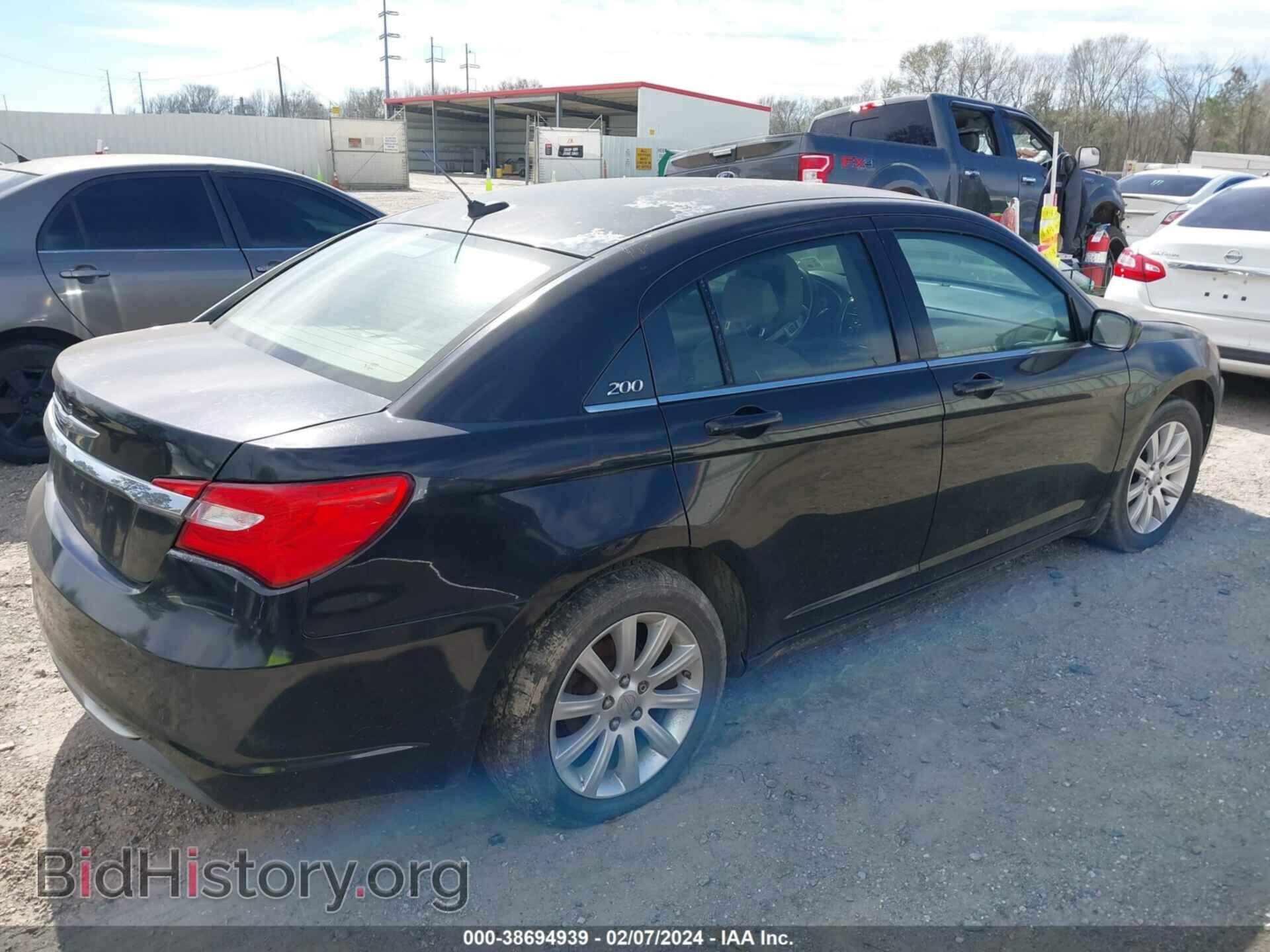 2013 CHRYSLER 200 - VIN: 1C3CCBBB5DN545137 - Фото 4