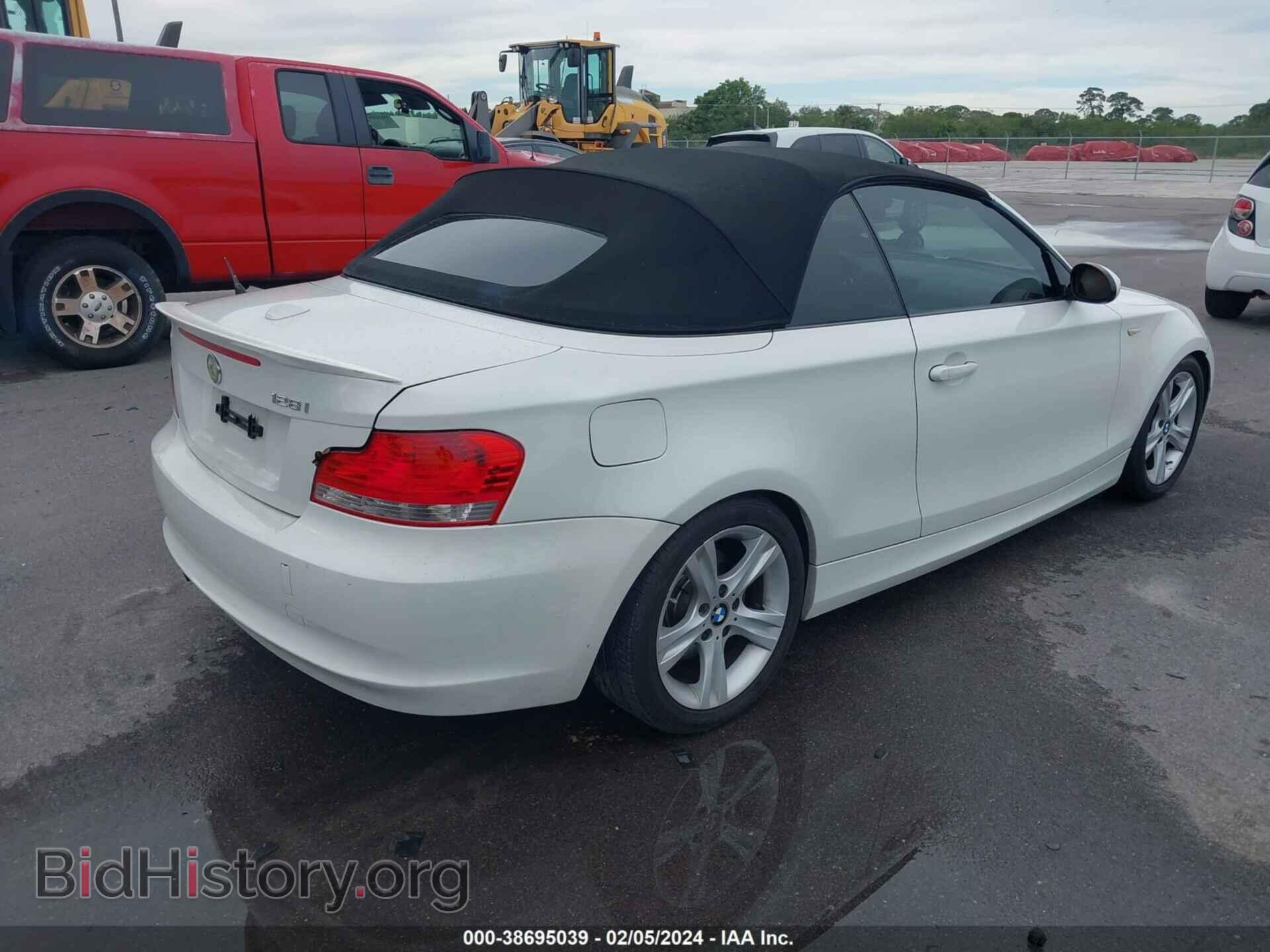 2008 BMW 128I - VIN: WBAUL73518VJ74048 - Фото 4