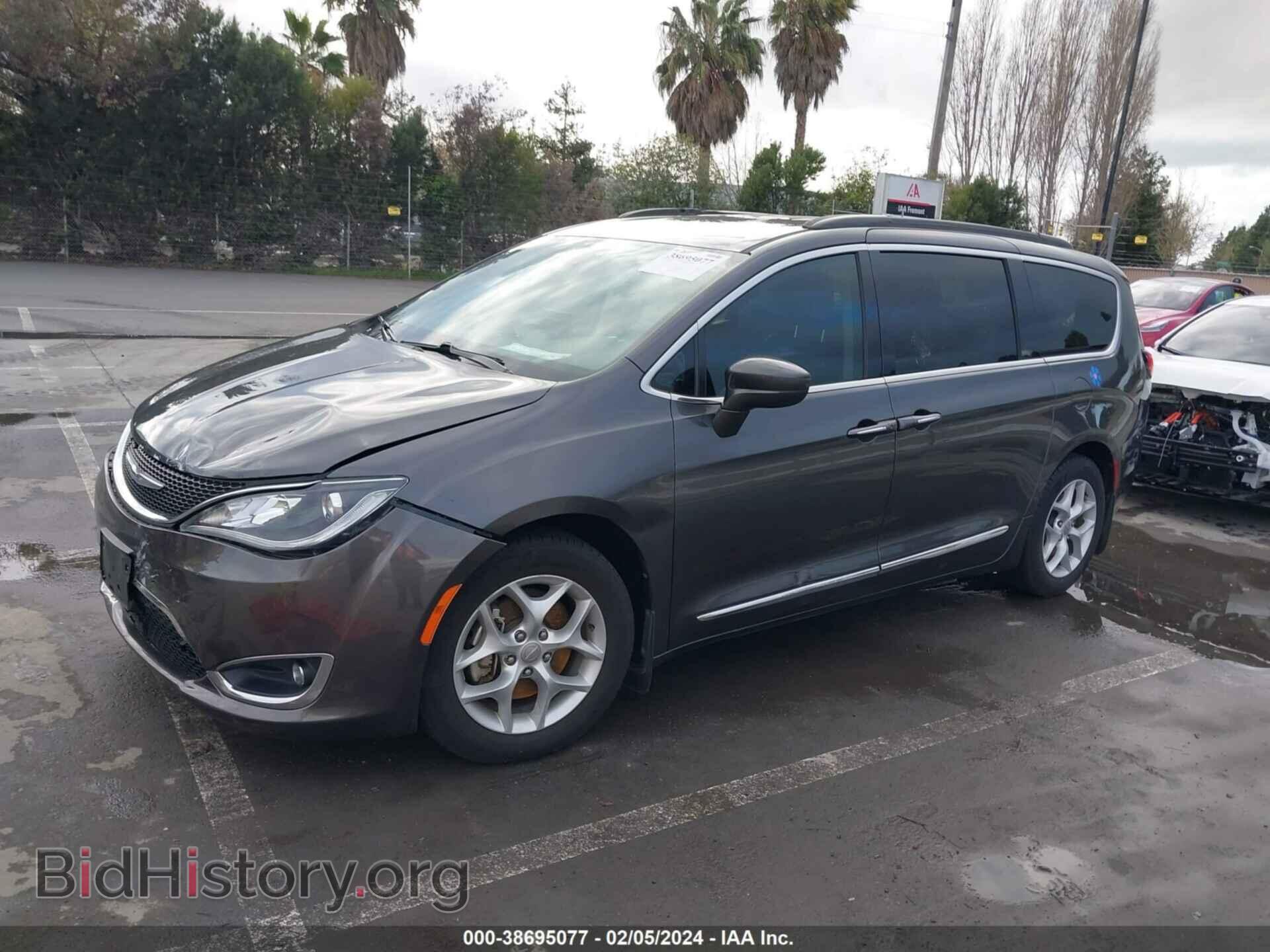2017 CHRYSLER PACIFICA - VIN: 2C4RC1BG0HR655002 - Photo 2