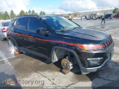 2021 Jeep COMPASS Altitude 4X4, черный — VIN 3C4NJDBB1MT552074, IAAI
