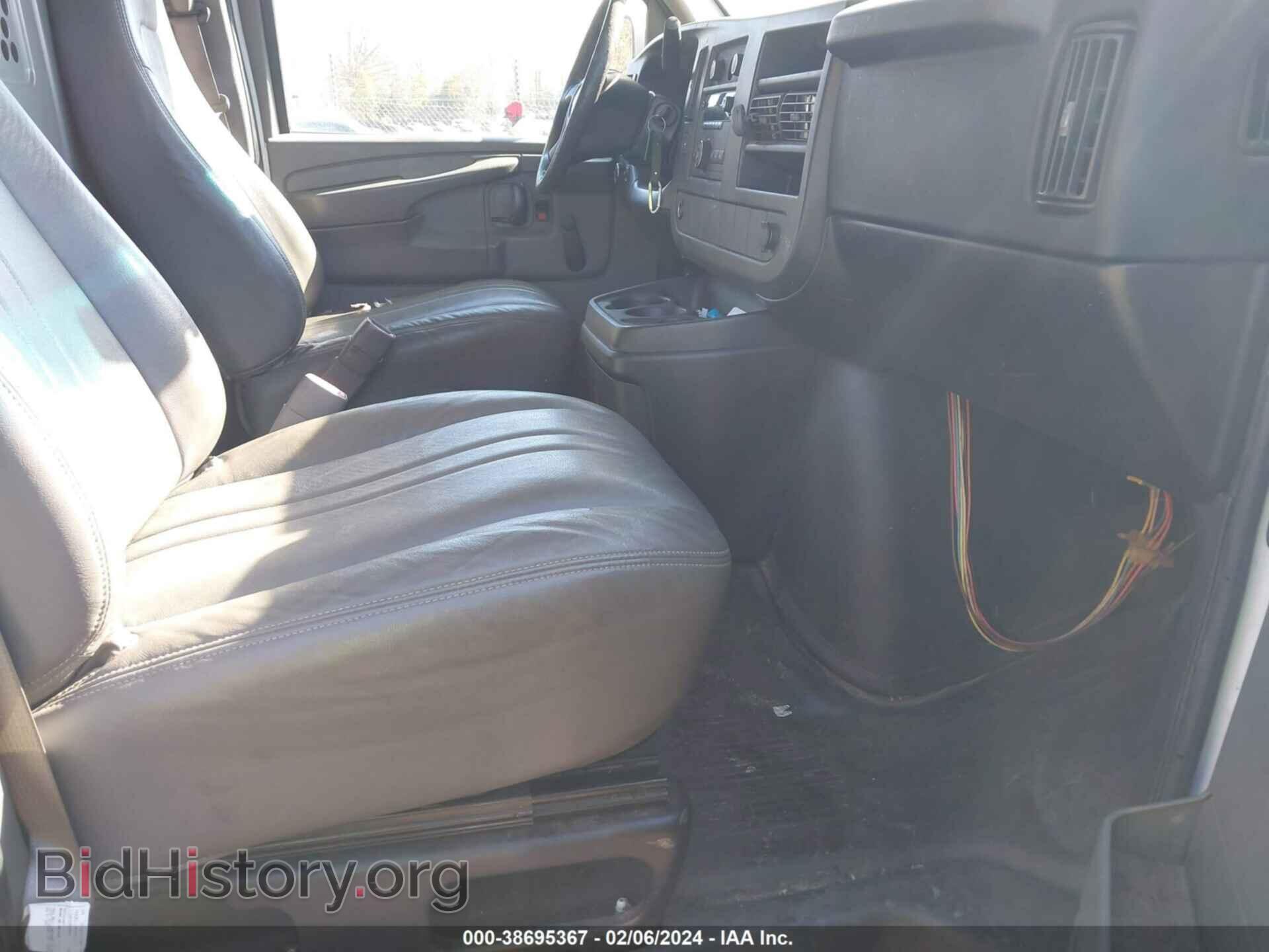 2010 CHEVROLET EXPRESS 2500 - VIN: 1GCZGFAA6A1139994 - Фото 5