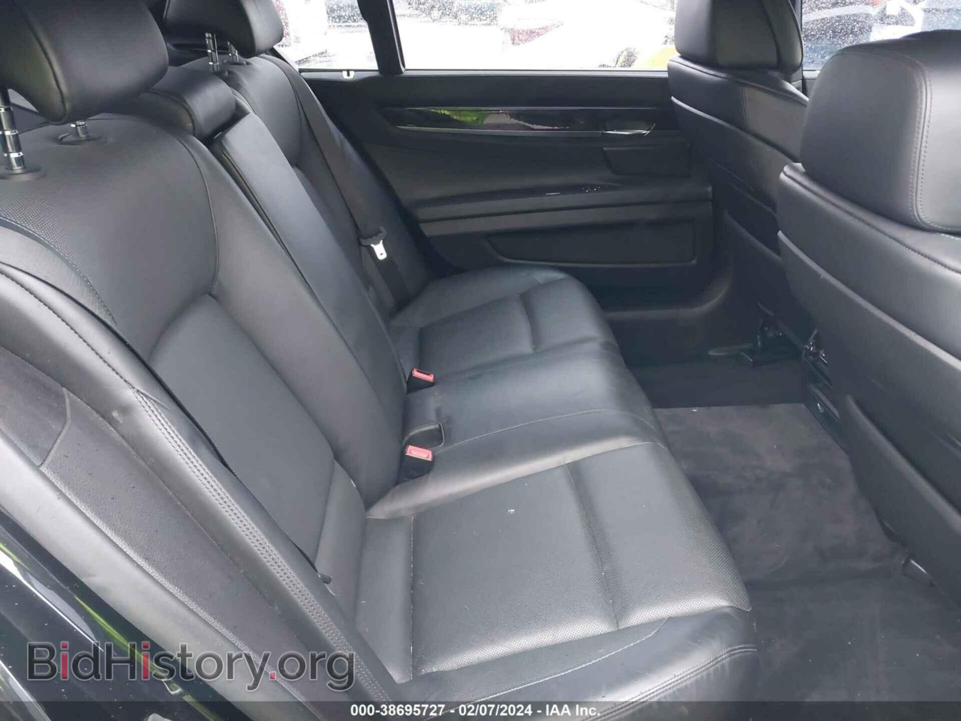 2011 BMW 750LI - VIN: WBAKB8C57BC852059 - Photo 8