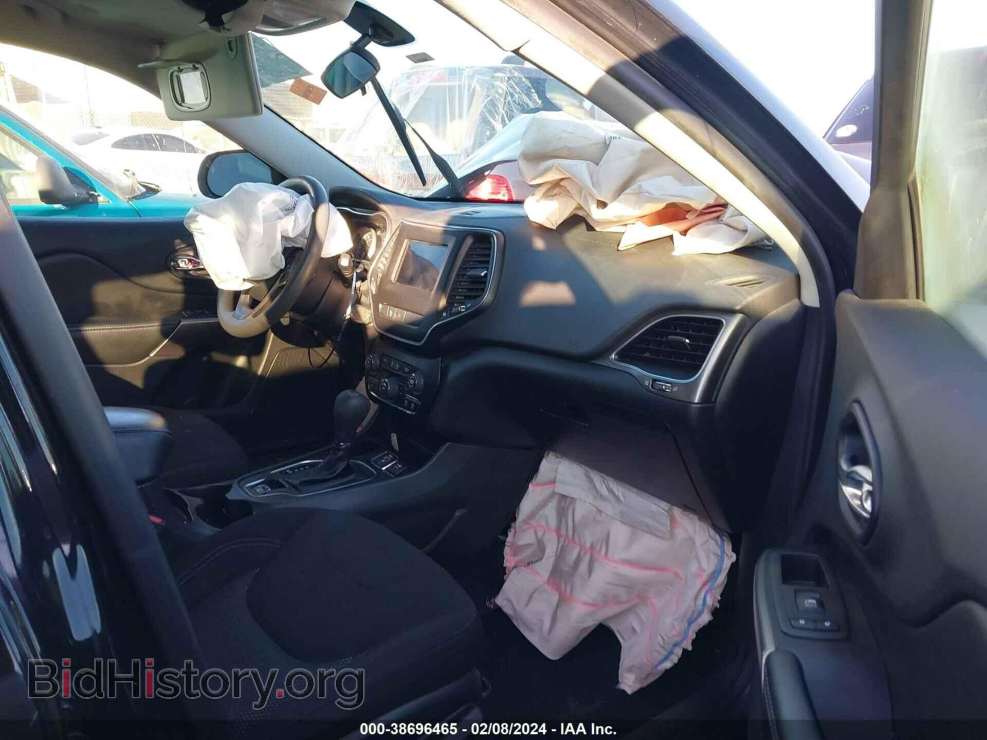 2020 JEEP CHEROKEE - VIN: 1C4PJLCB3LD595689 - Фото 5