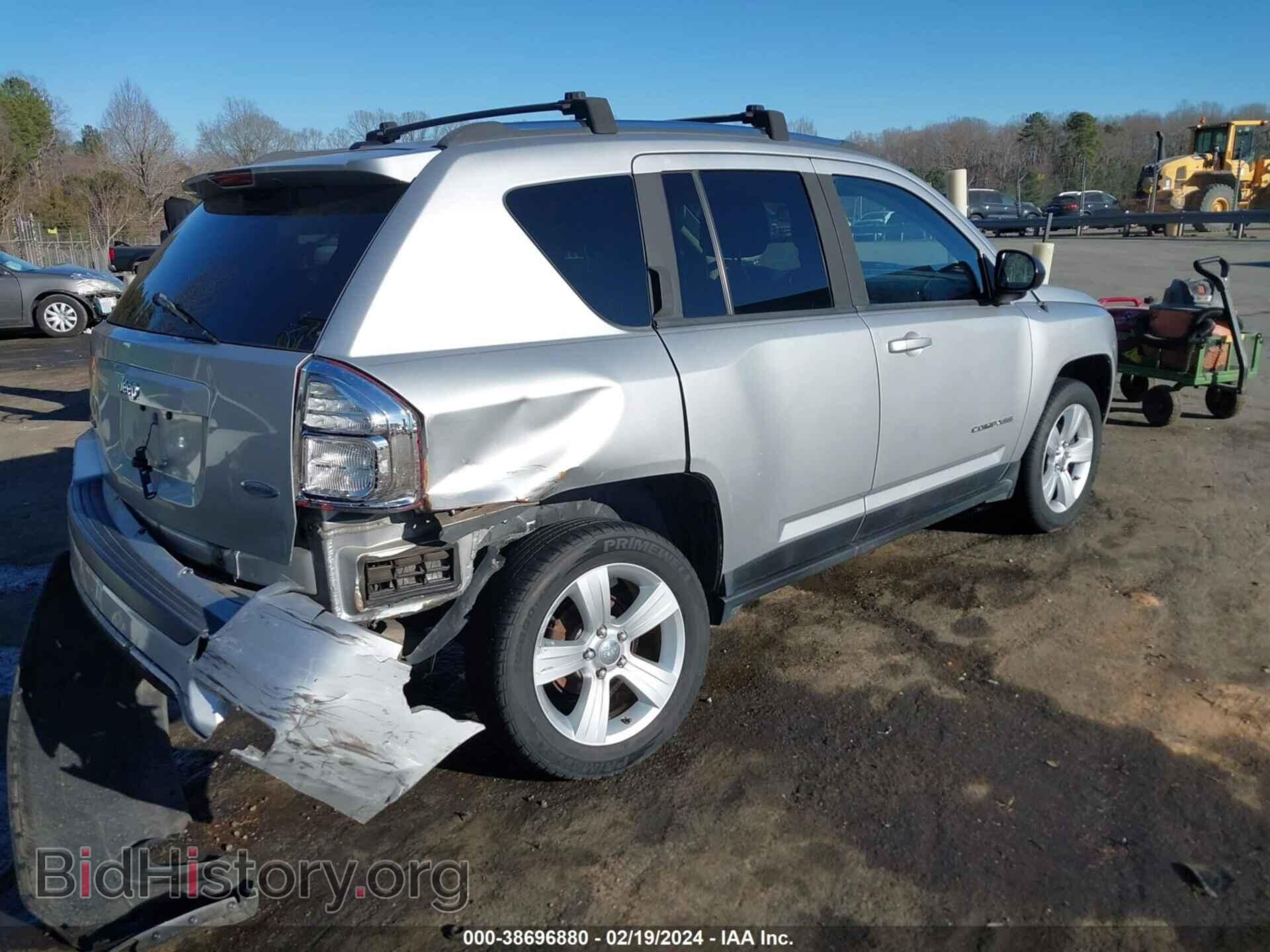 2012 JEEP COMPASS - VIN: 1C4NJDEB3CD514300 - Photo 4