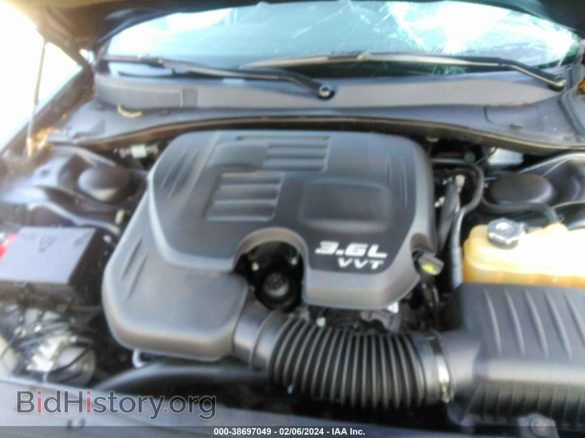 2019 CHRYSLER 300 - VIN: 2C3CCAEG5KH705959 - Фото 10
