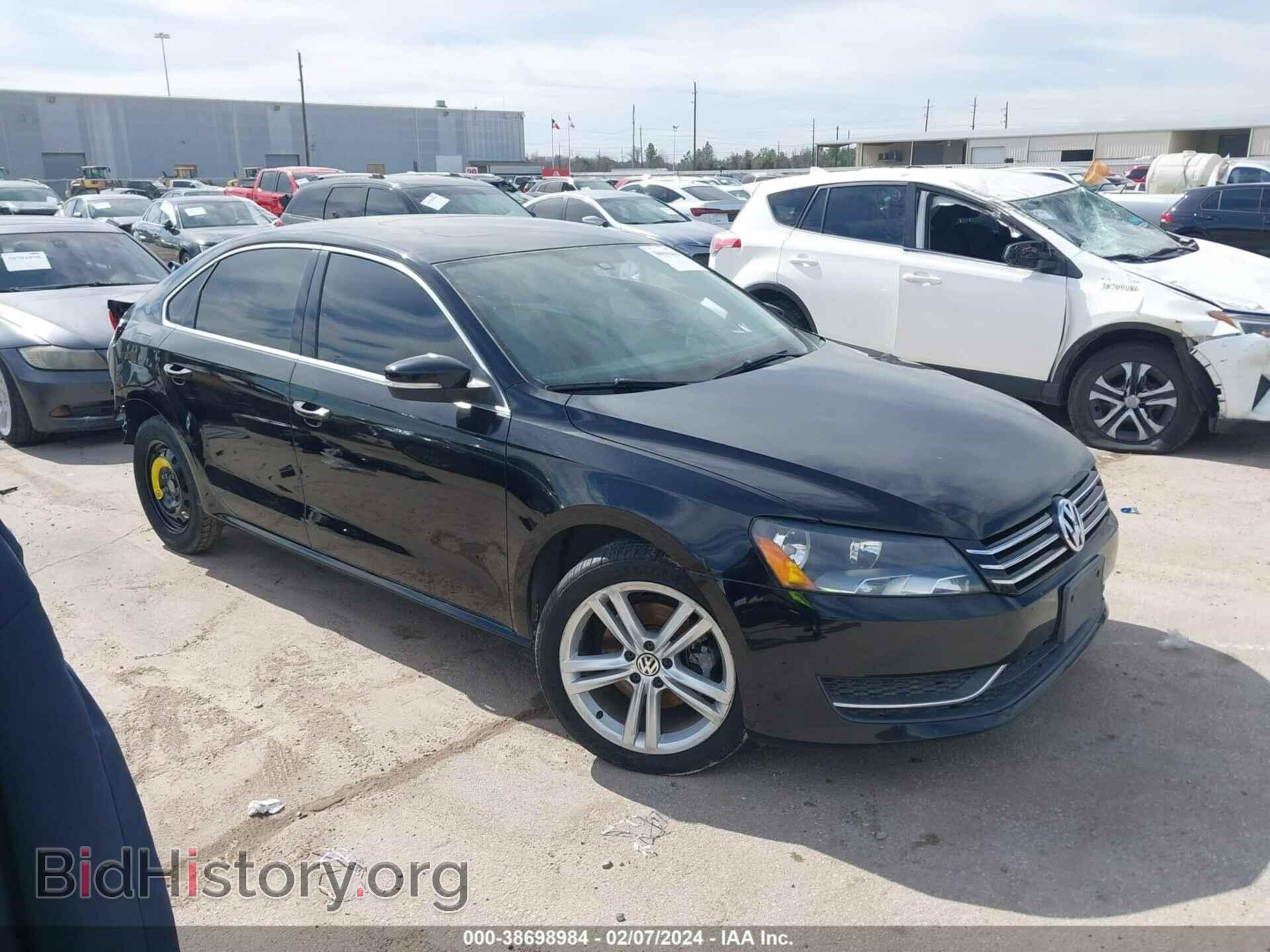 Photo 1VWBT7A37EC040614 - VOLKSWAGEN PASSAT 2014