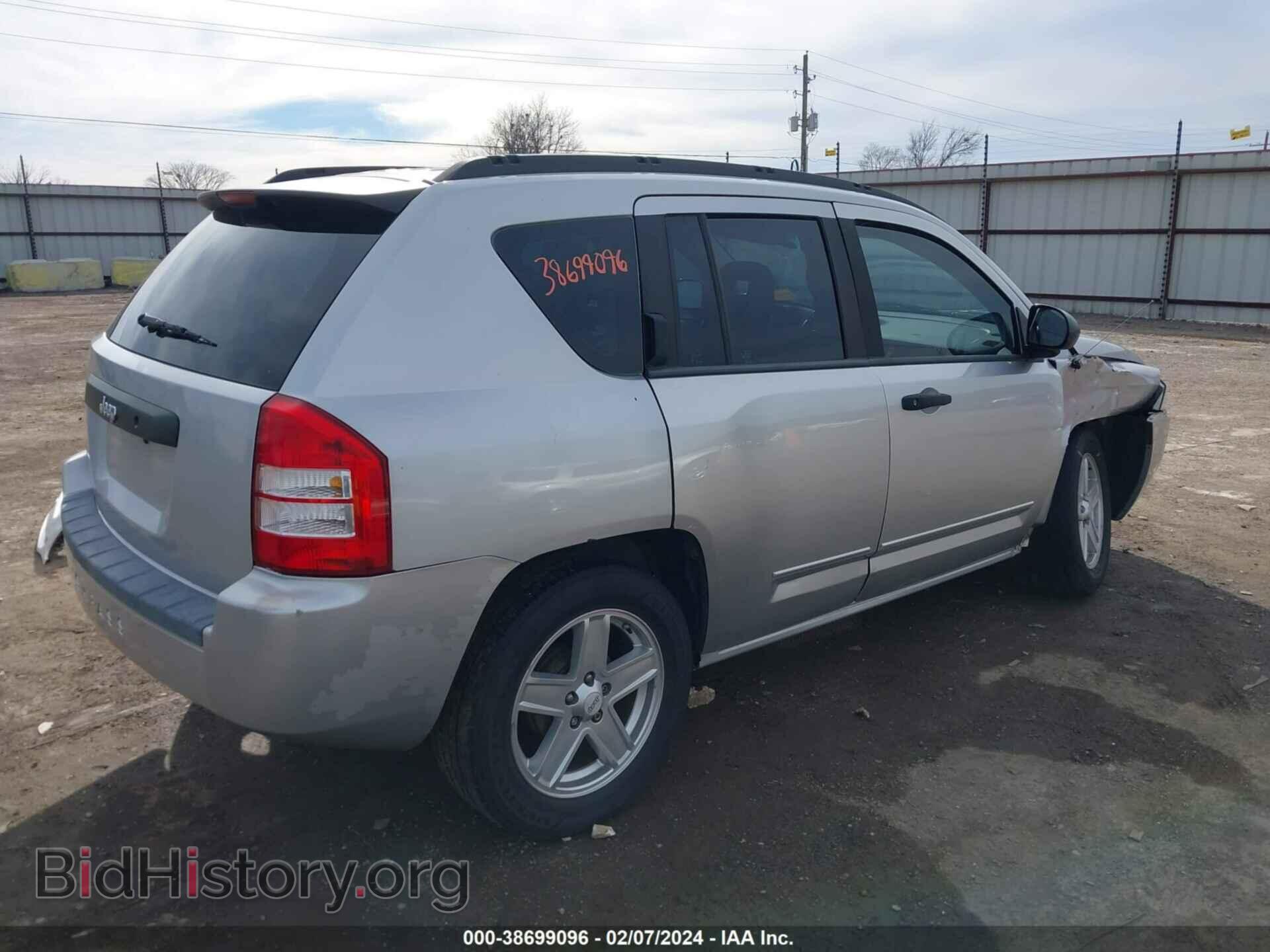 2009 JEEP COMPASS - VIN: 1J4FT47B39D134128 - Фото 4