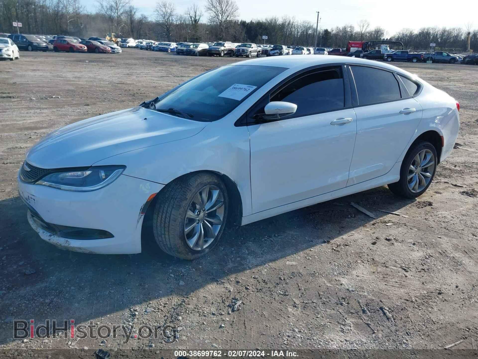 2016 CHRYSLER 200 - VIN: 1C3CCCBB0GN113727 - Photo 2