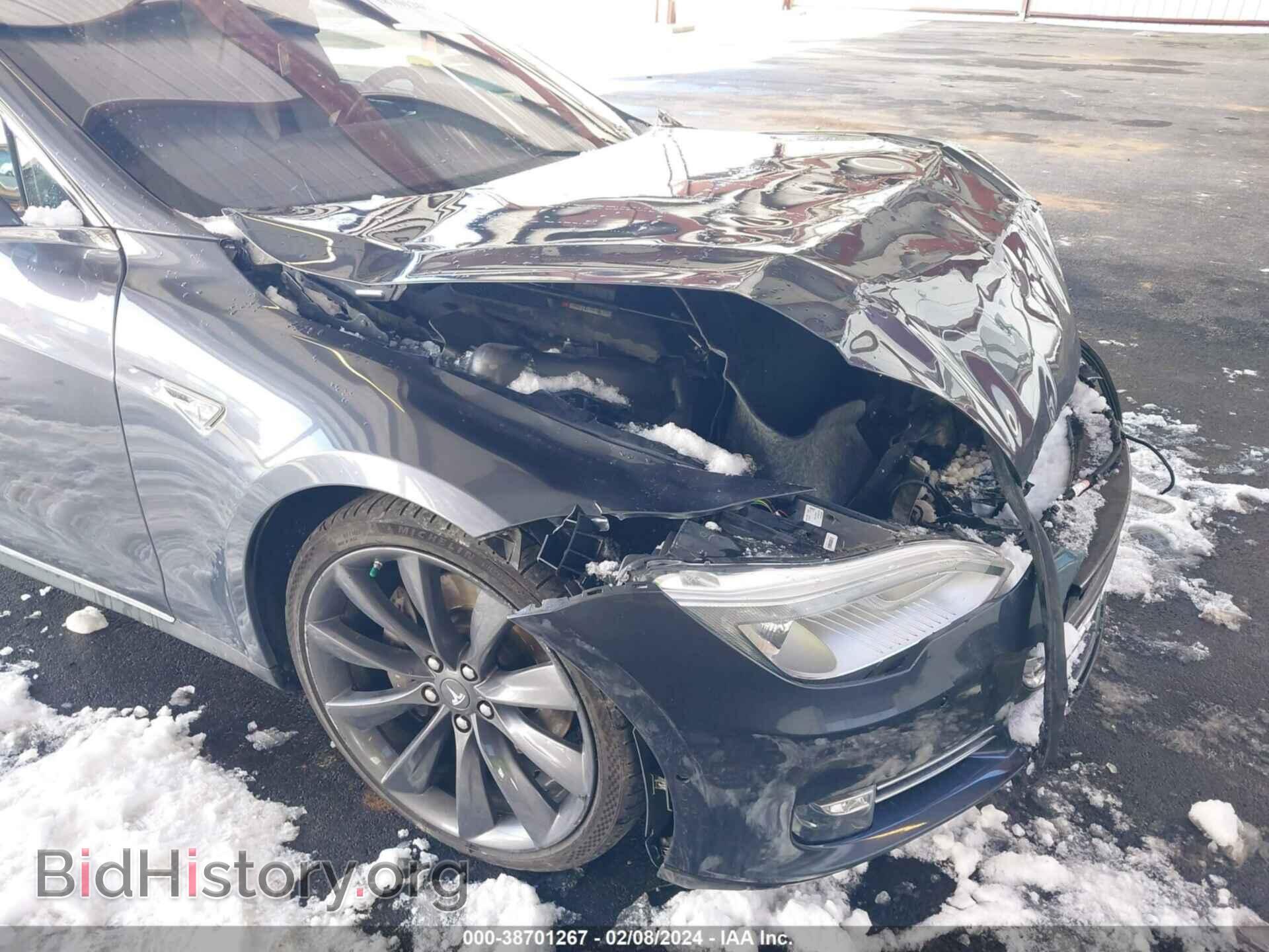 2015 TESLA MODEL S - VIN: 5YJSA1E28FF116711 - Фото 6