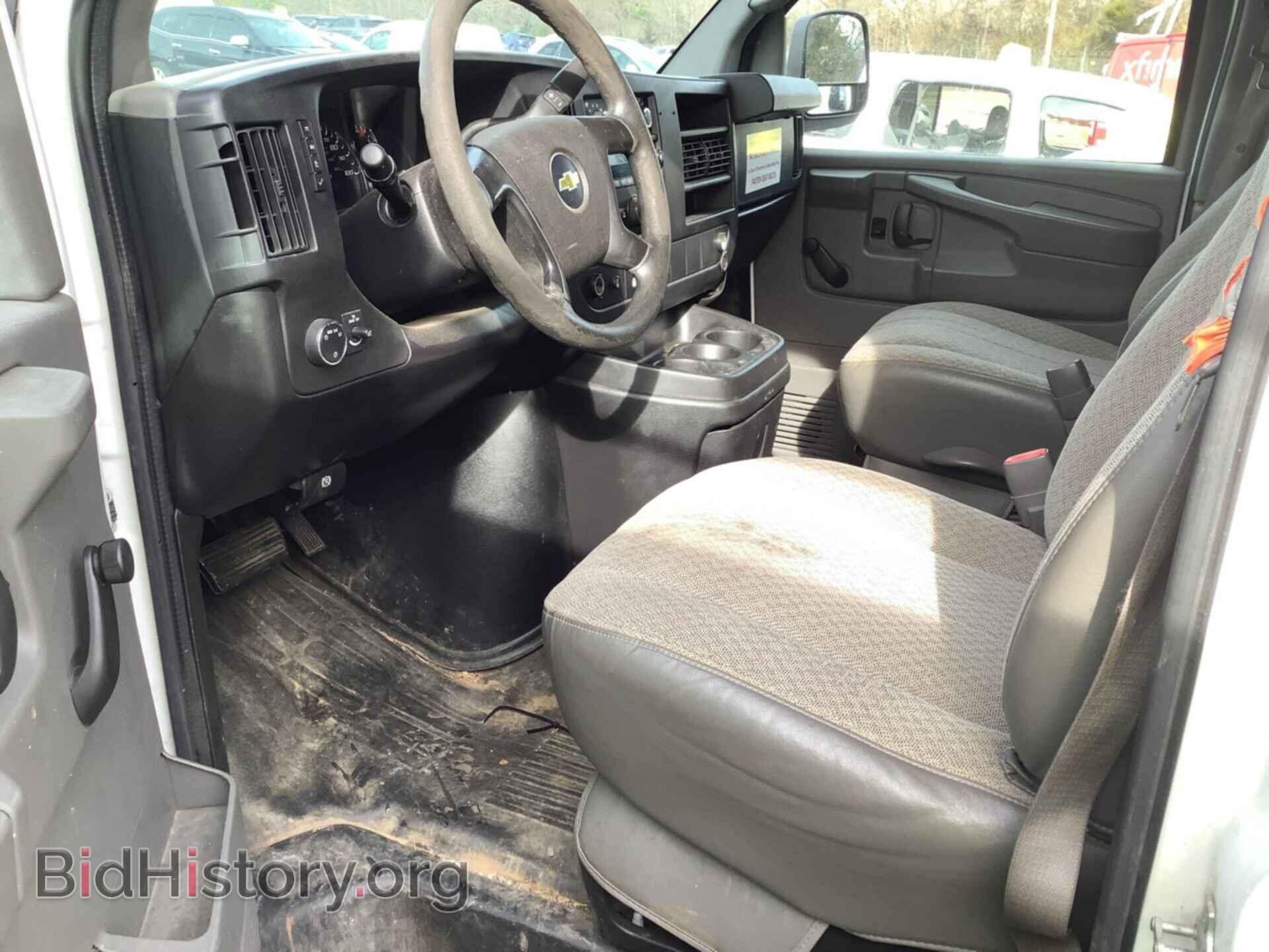 2013 CHEVROLET EXPRESS 2500 - VIN: 1GCWGFCA2D1120895 - Фото 4